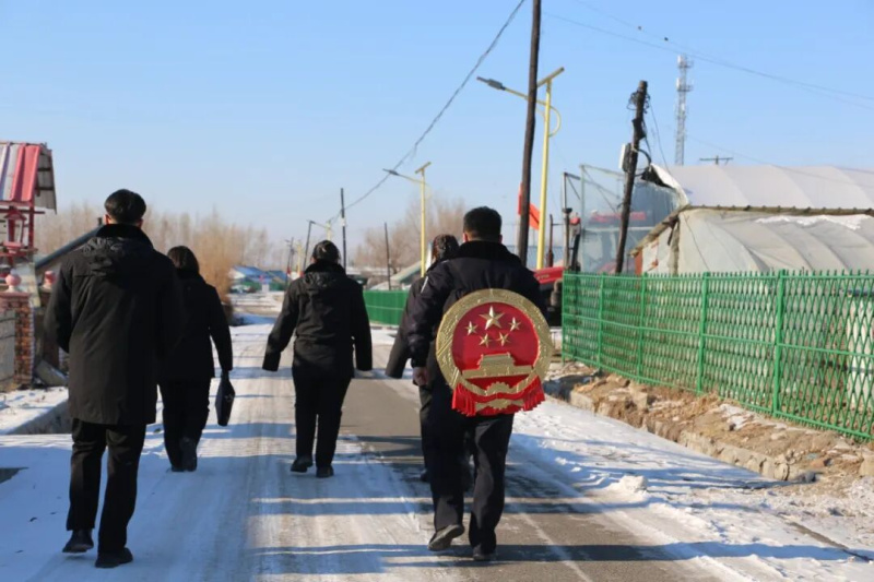 ��ѩΪ�������˾��� ����Ϊ��ī������г������ɽ��..